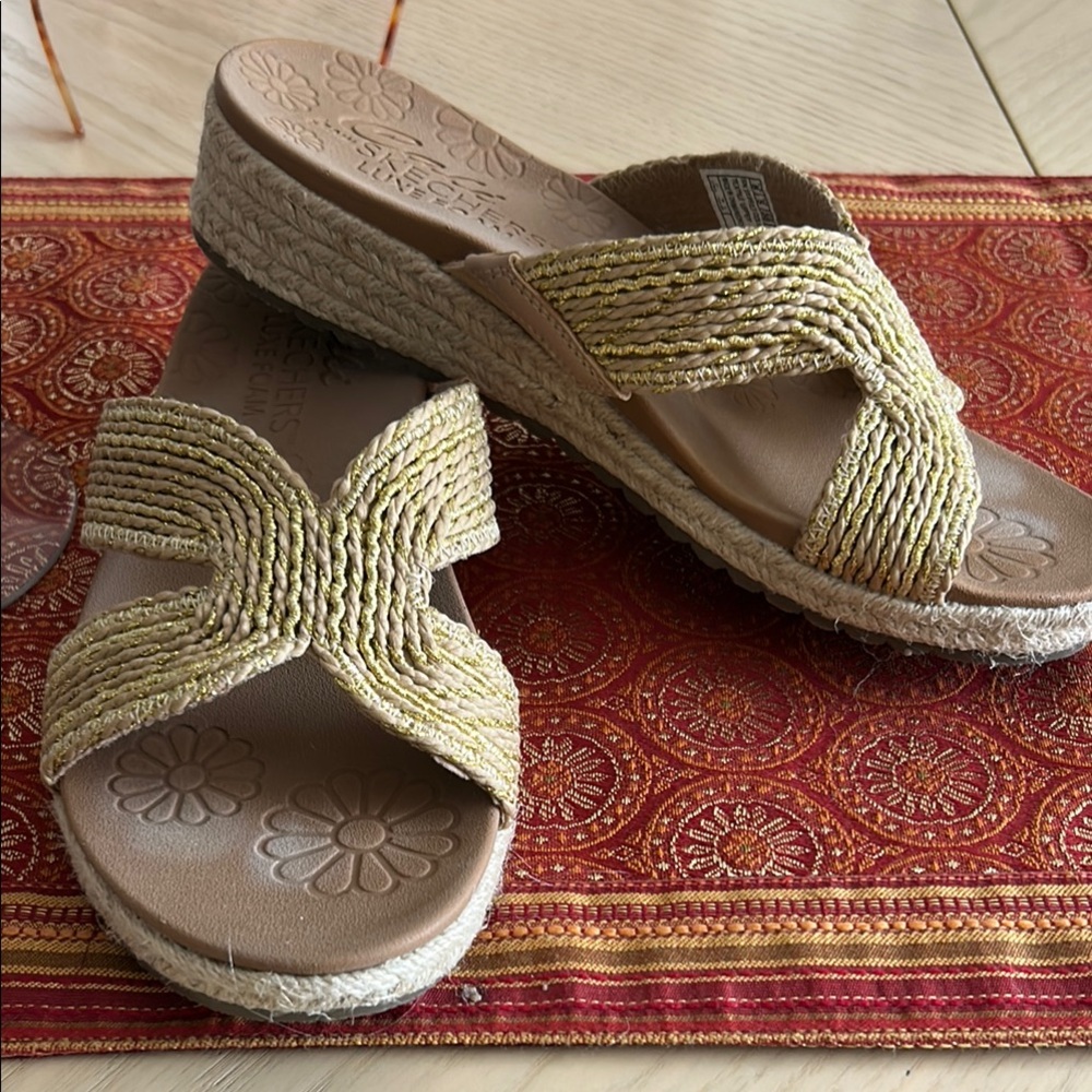 Skechers Gold Espadrilles with Cushioned Footbed
Barely worn!!!!